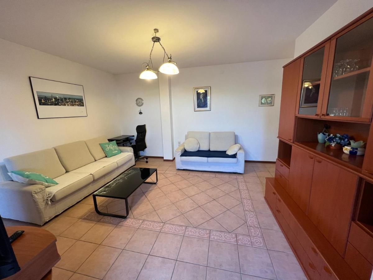 Apartment Luka Novalja Buitenkant foto